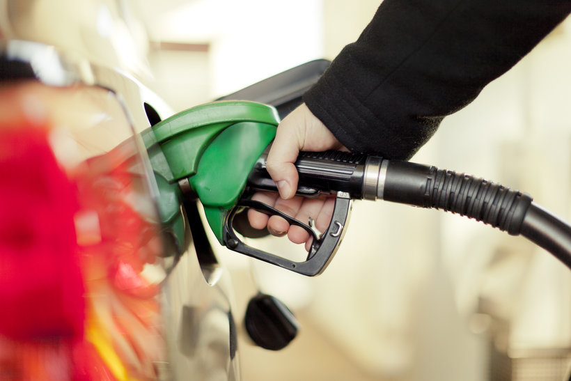 Automobile. Carburant : les composés de l'essence et leurs différences à la  pompe
