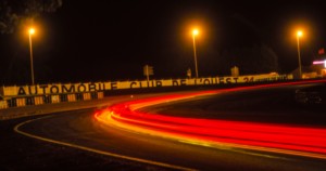 Virage du circuit des 24h du Mans, de nuit