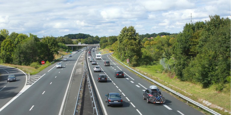 Péage autoroute, flux libre : tout ce qu'il faut savoir pour des vacances sereines