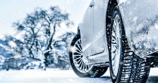 Peut-on monter seulement deux pneus hiver sur sa voiture ?